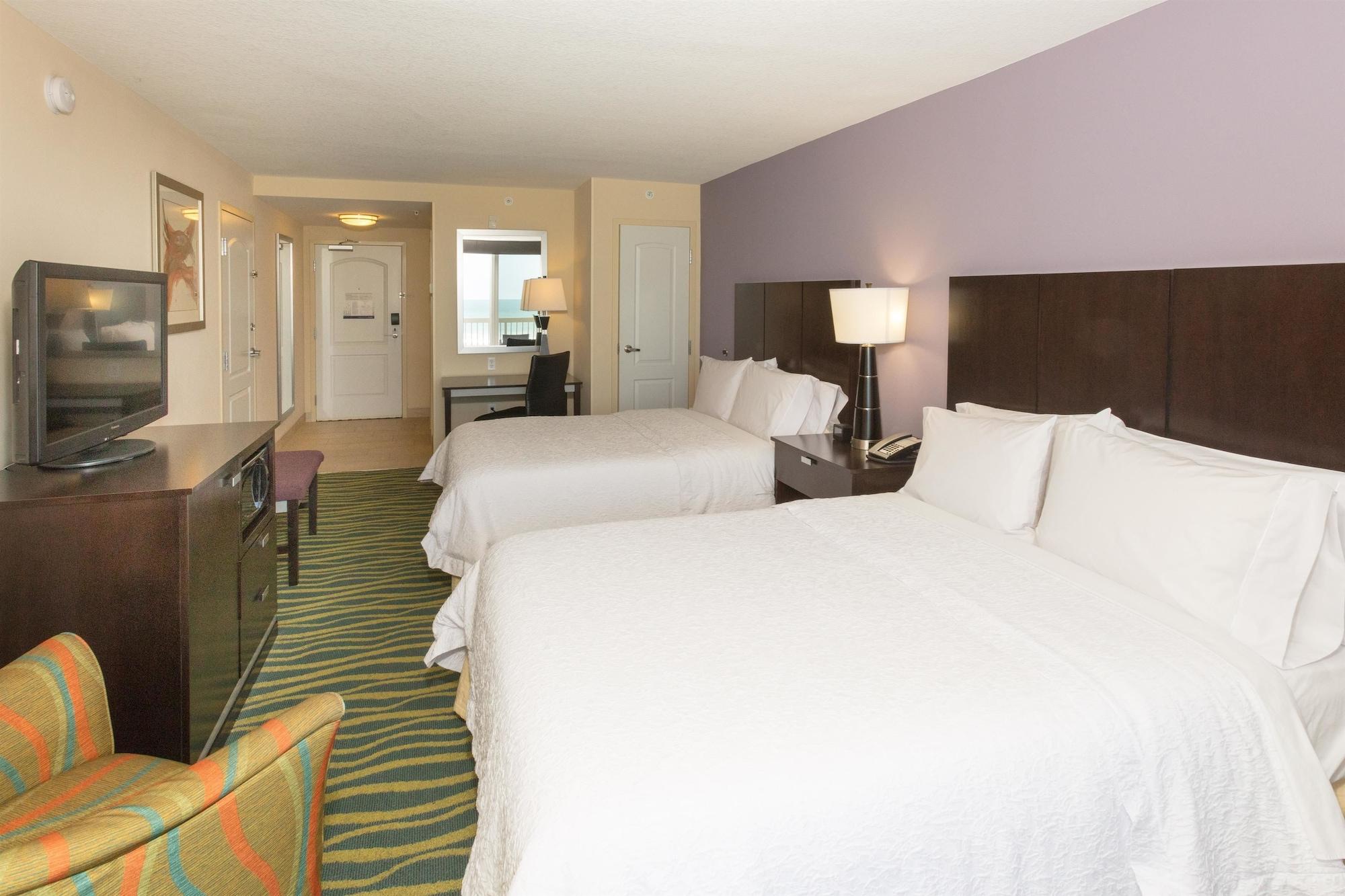 Hampton Inn Daytona Beach/Beachfront Exterior photo