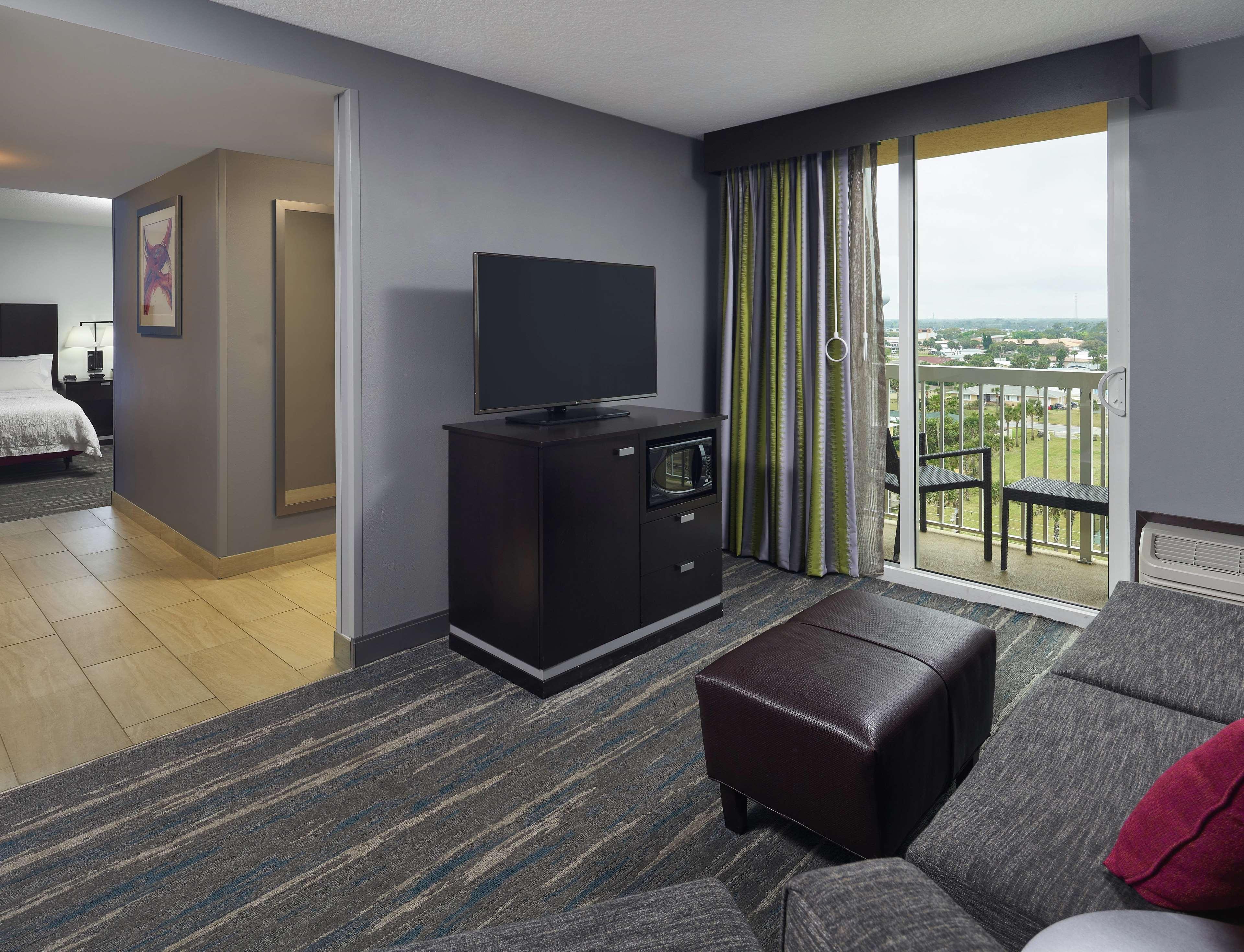 Hampton Inn Daytona Beach/Beachfront Exterior photo