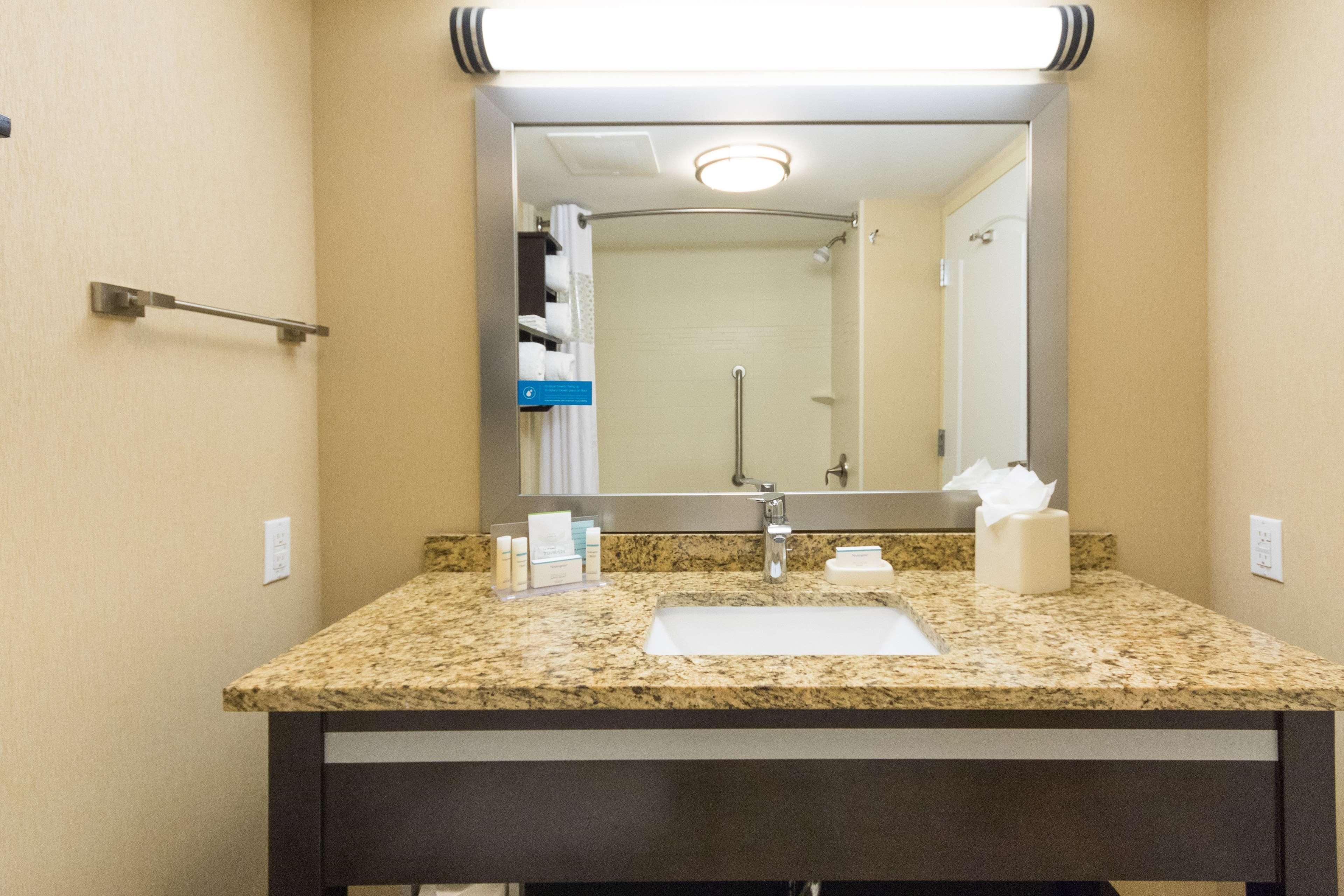 Hampton Inn Daytona Beach/Beachfront Exterior photo