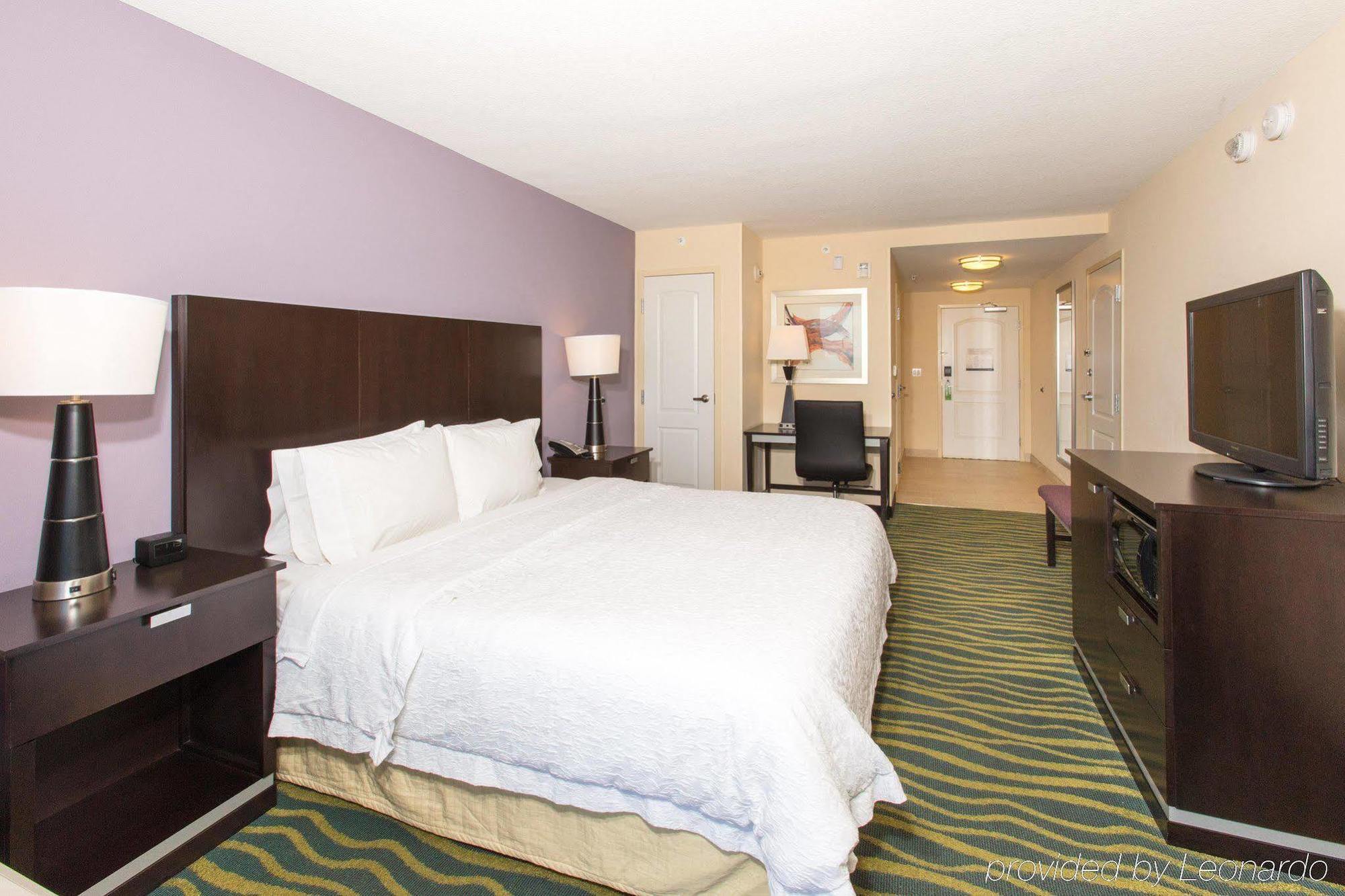 Hampton Inn Daytona Beach/Beachfront Exterior photo